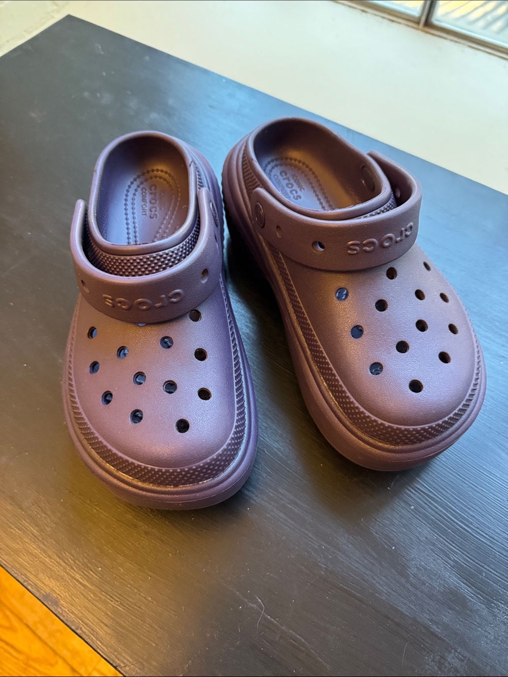 CROCS Stomp Platform Clogs Womens Size 7 Chunky Slip On Shoes Purple Rubber